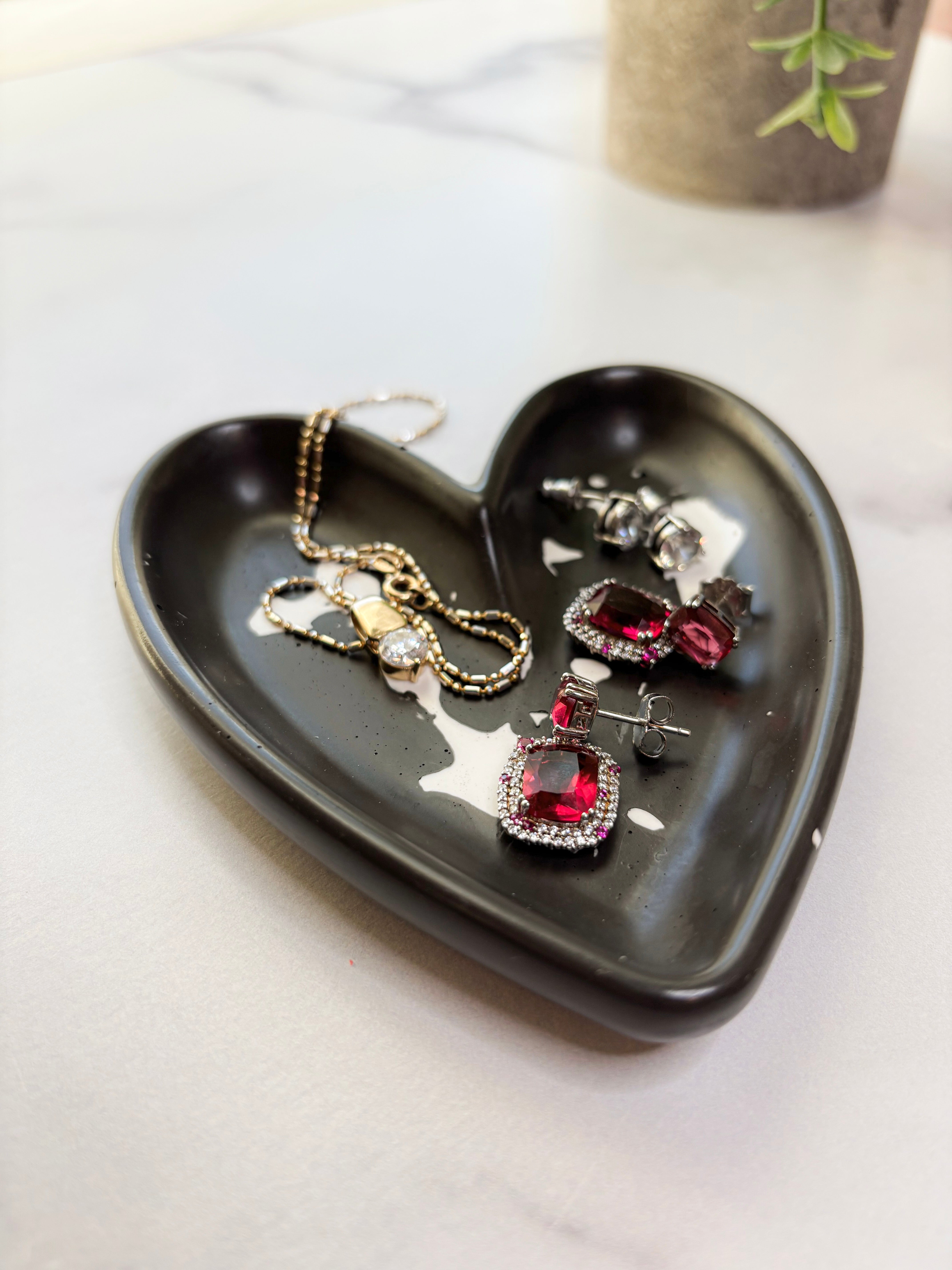 Black & White Splatter Heart Ring Dish