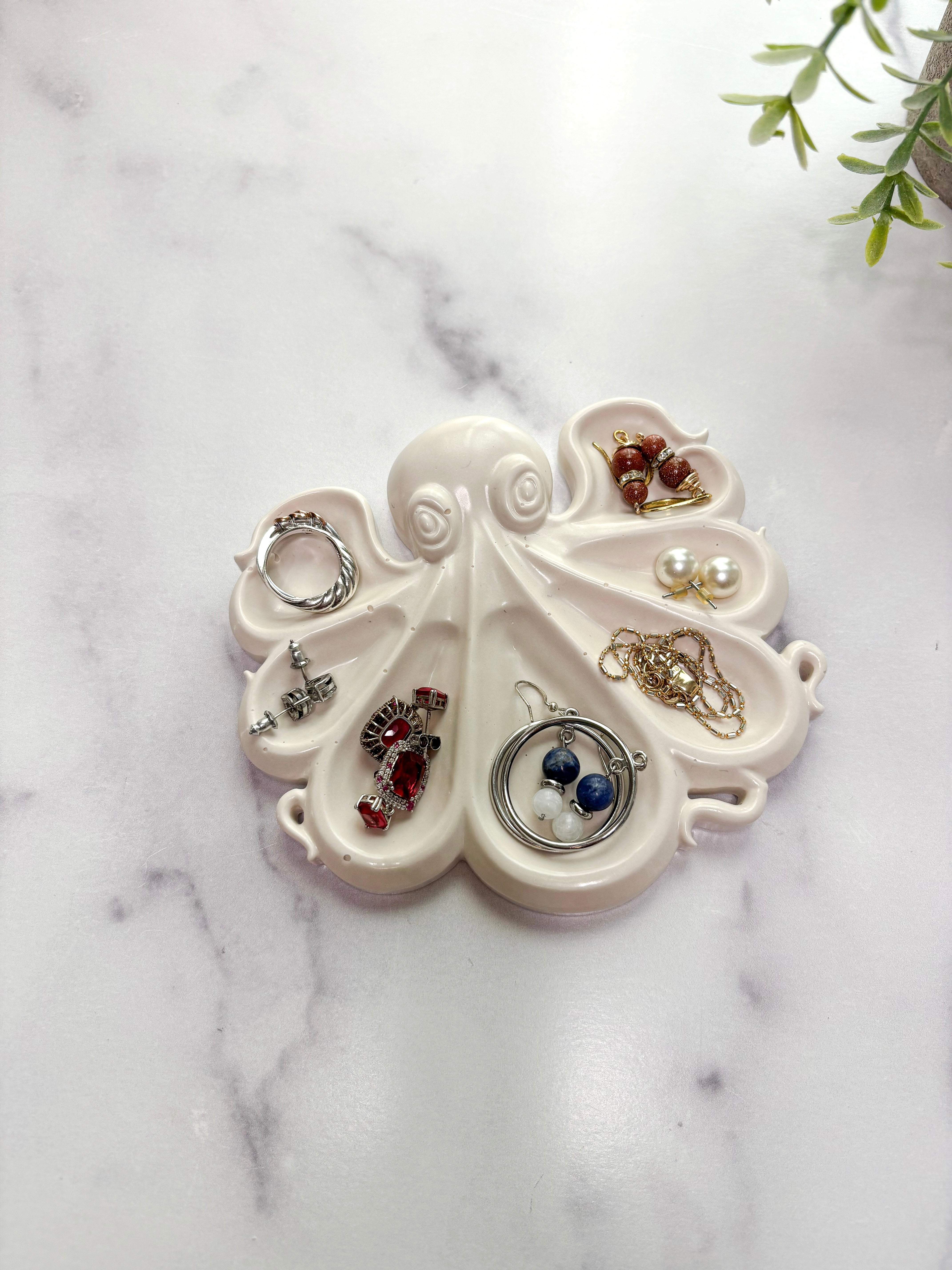 Coastal White Octopus Ring Dish