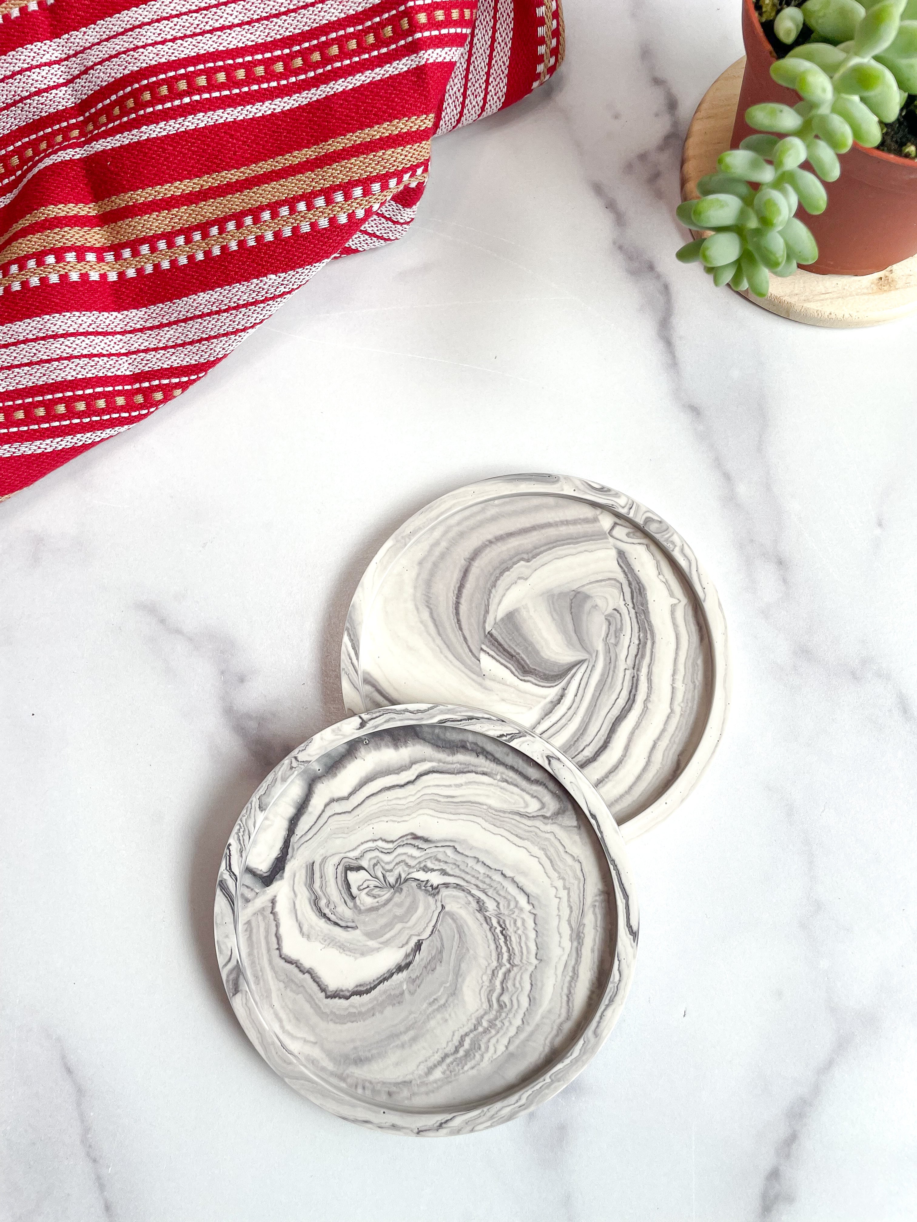 Gray Marbled Coasters – Set of 2