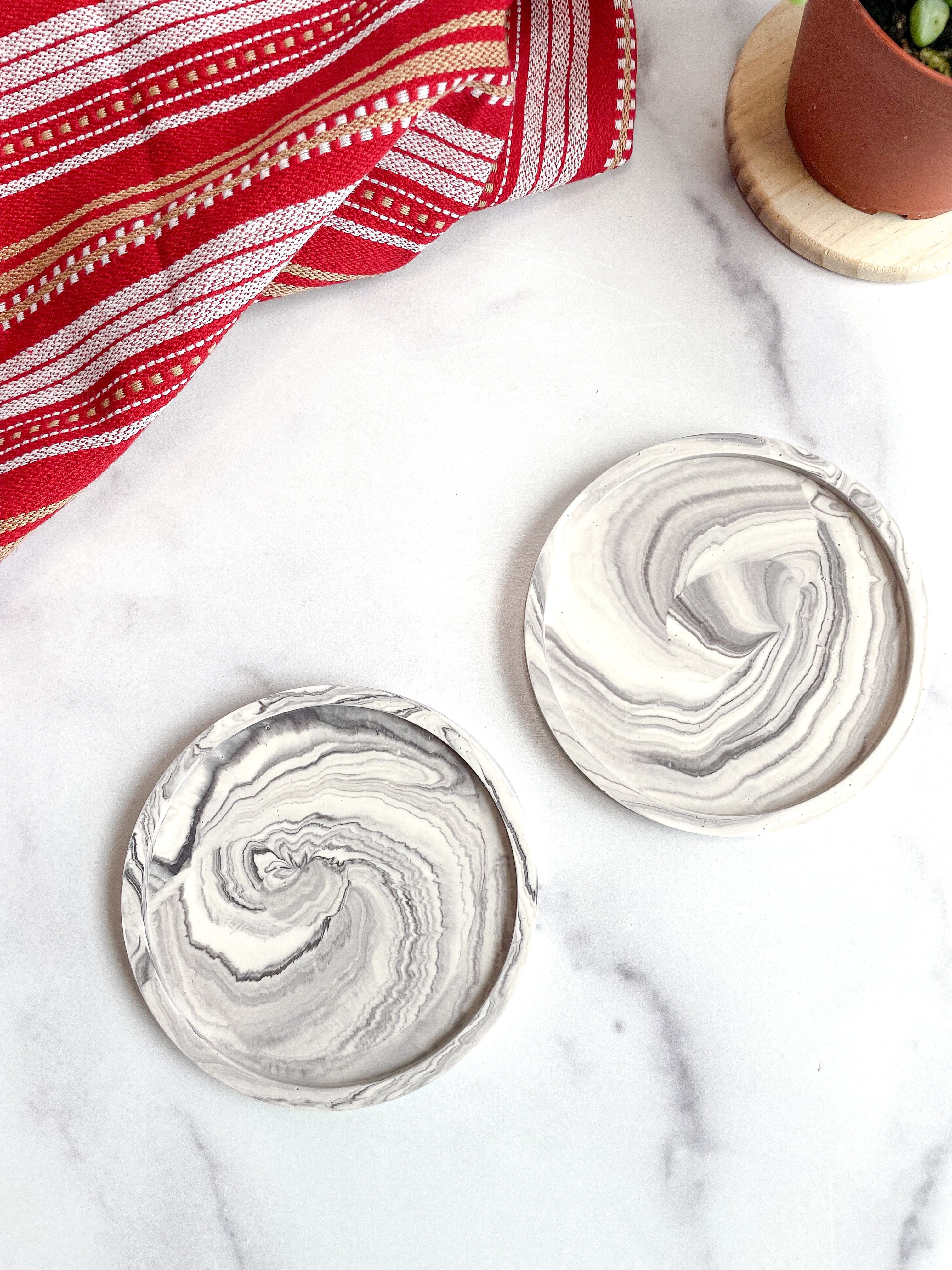 Gray Marbled Coasters – Set of 2