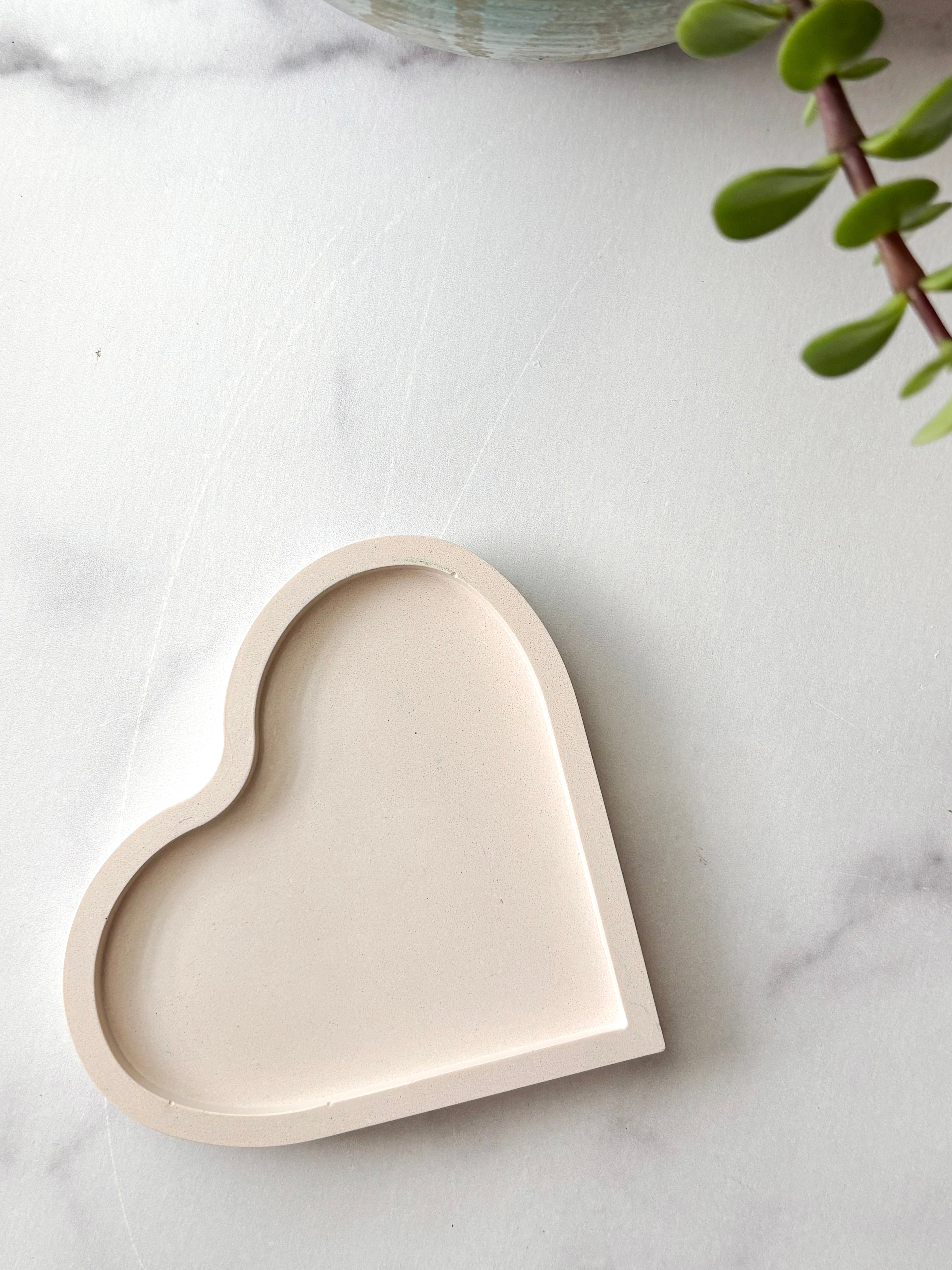 Peachy Heart Ring Dish – Soft Stone Collection