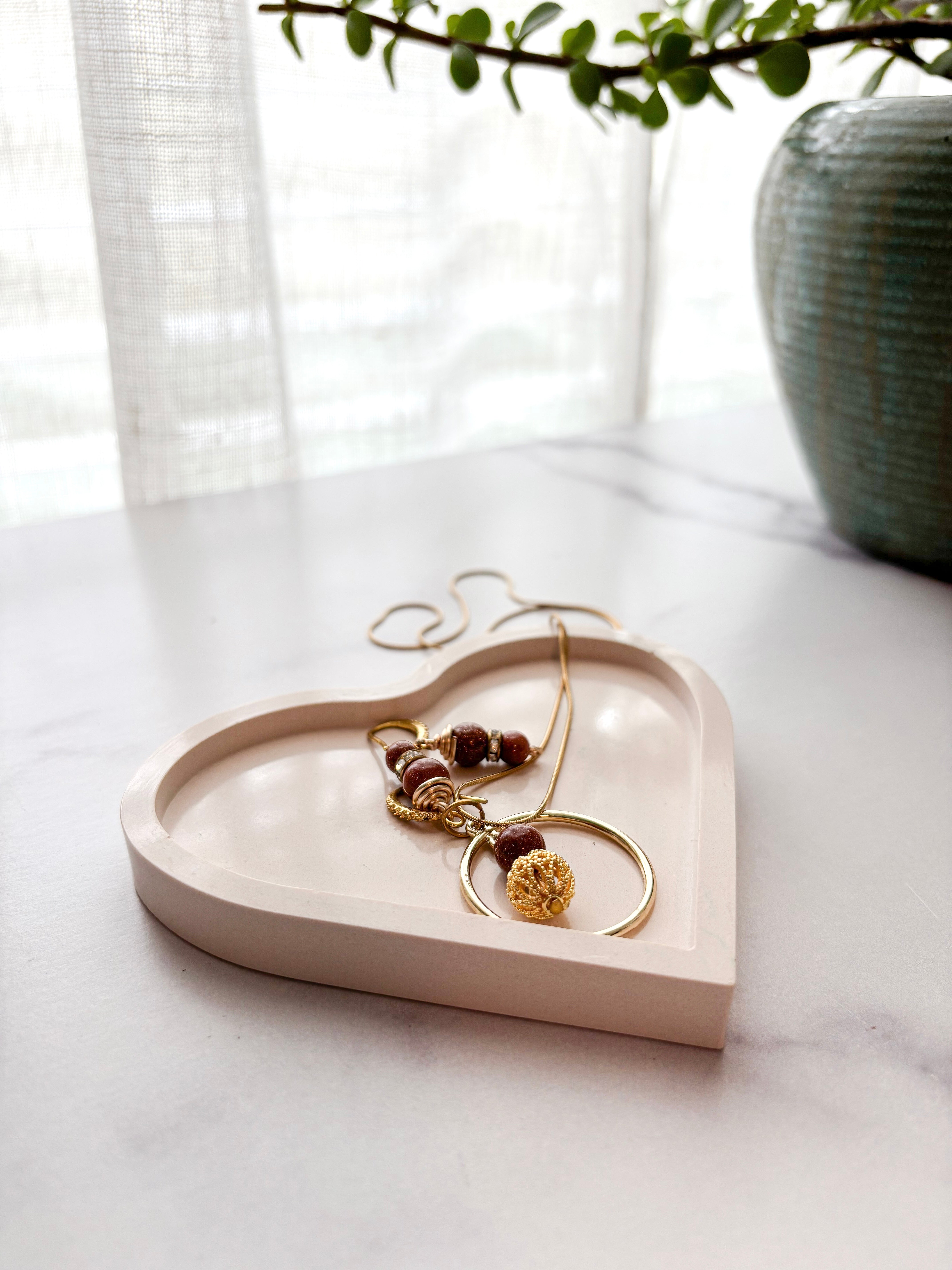 Peachy Heart Ring Dish – Soft Stone Collection