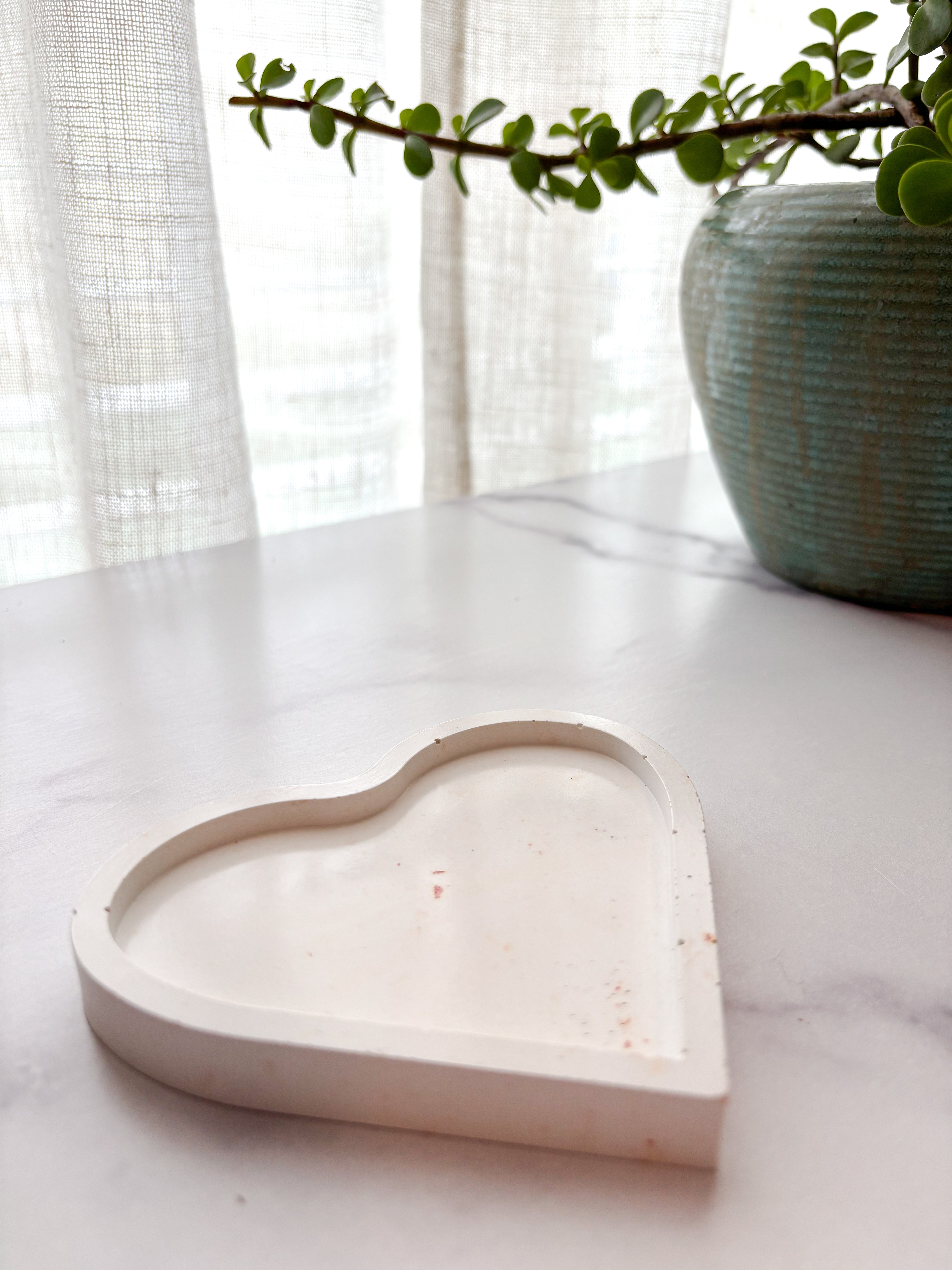 Natural White Stone Heart Ring Dish – Quiet Stone Collection