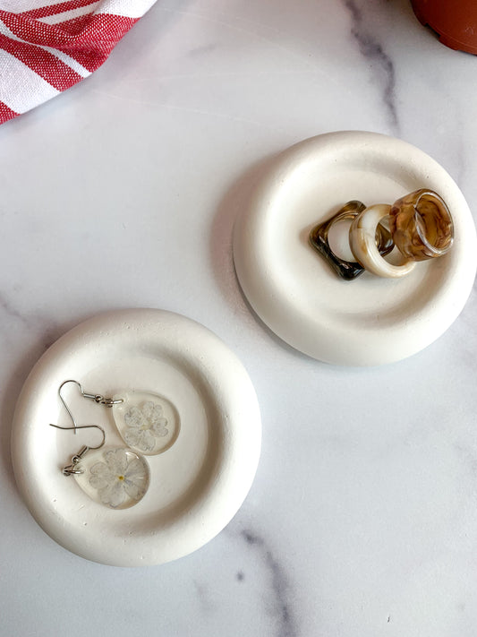 Natural White Ring Dishes-Set of 2